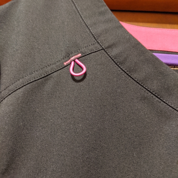 Scrub top - Picture 2 of 6